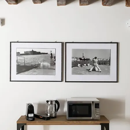 Pop 1970 Venere Apartment